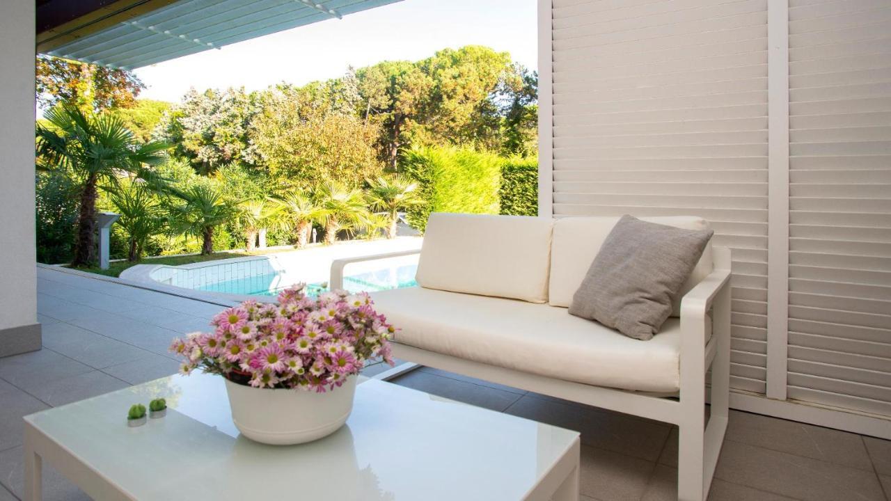 Villa Riva Beachfront Lignano Sabbiadoro Exteriér fotografie